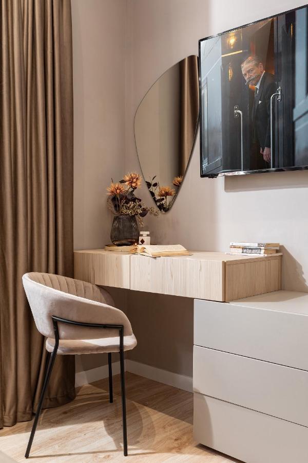 Qult - Orient Express Appartement Boekarest Buitenkant foto